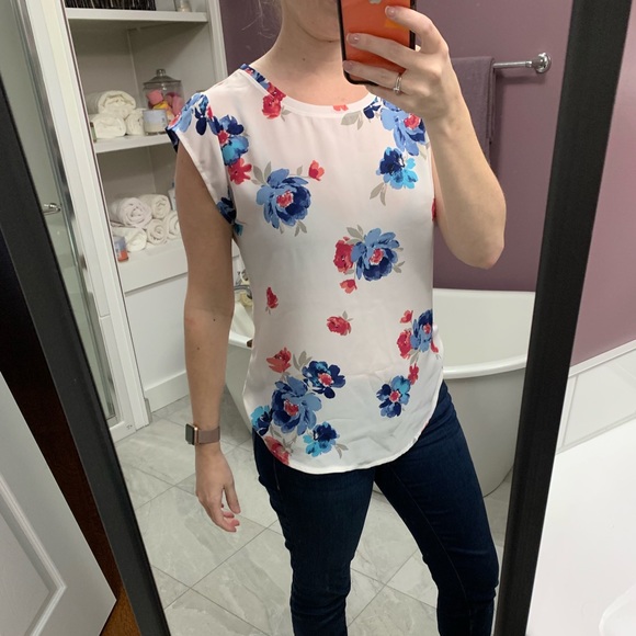 Floral Van Heusen shirt - Picture 2 of 4